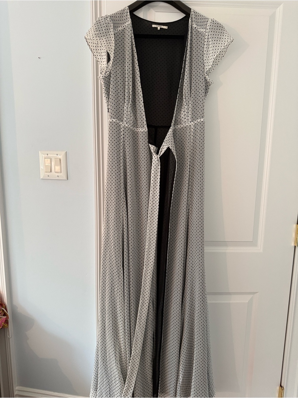 Tularosa wrap maxi dress - Picture 2 of 4